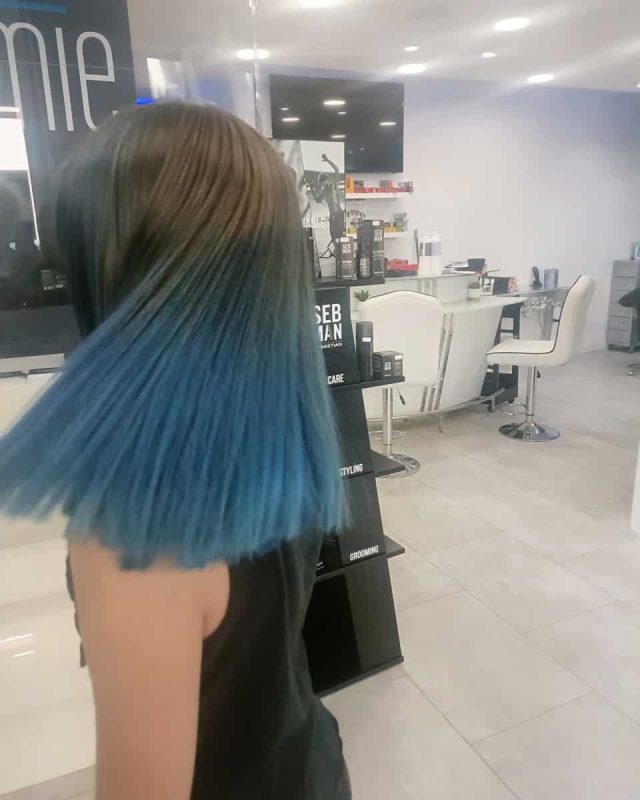 coiffeur coloriste aix cheveux bleu