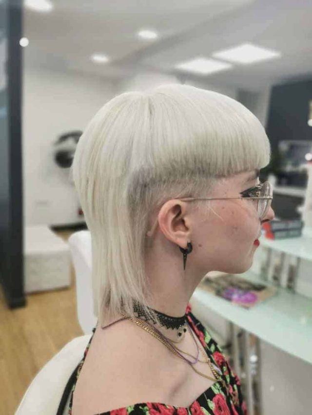 coupe femme undercut blond polaire coiffeur aix