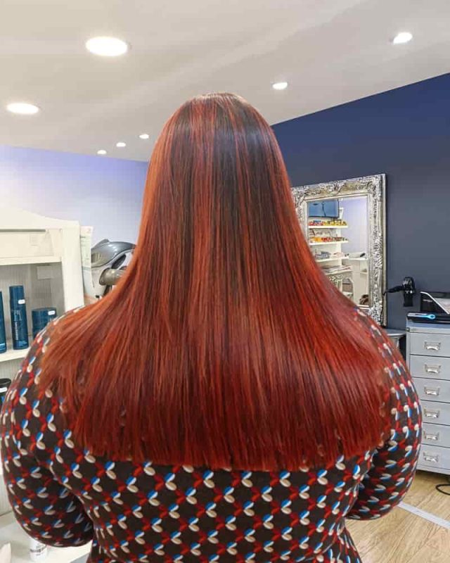balayage rouge cheveux longs coloriste aix en provence