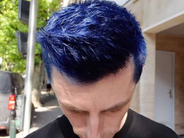 cheveux bleu homme coloriste aix alchimie