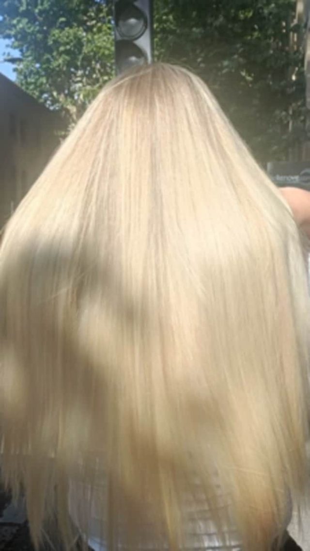cheveux longs blond coiffeur coloriste aix-en-provence