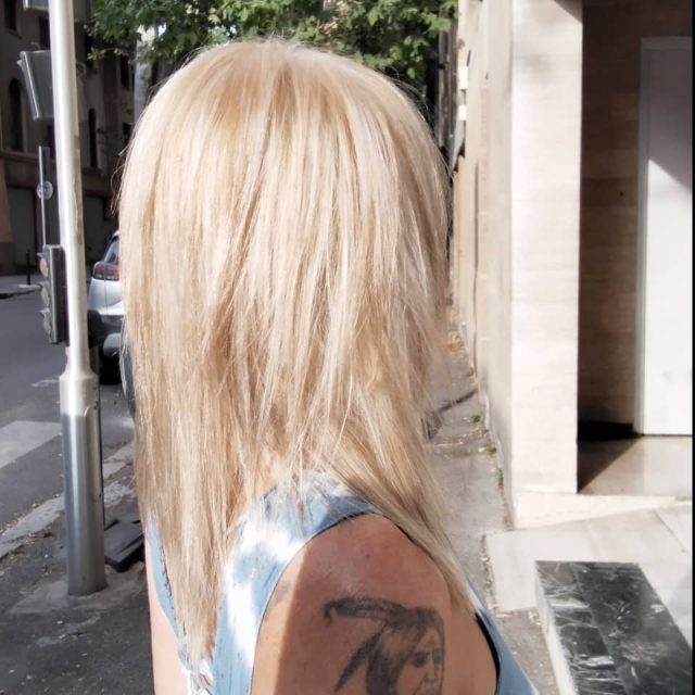 Les cheveux blond coloriste Aix-en-Provence