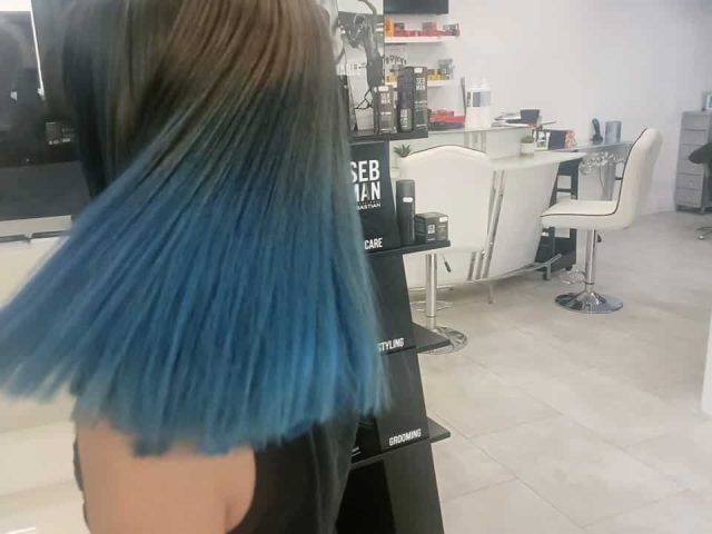 coiffeur coloriste aix cheveux bleu